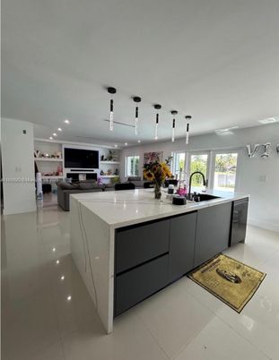 Interior, Kitchen, Pendant Lights, Recessed Lighting
