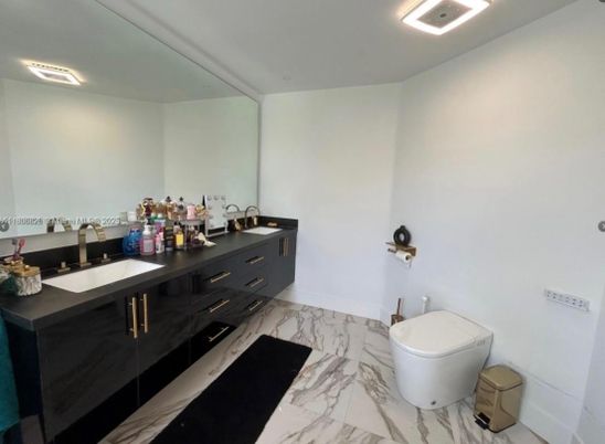 Bathroom, Dual Sink Vanities, Interior, Marble