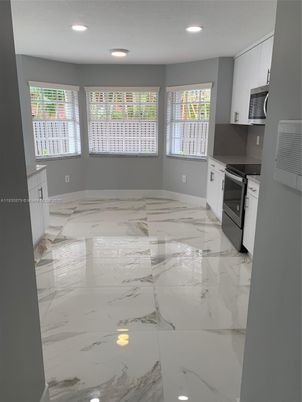 Interior, Kitchen, Marble, Recessed Lighting