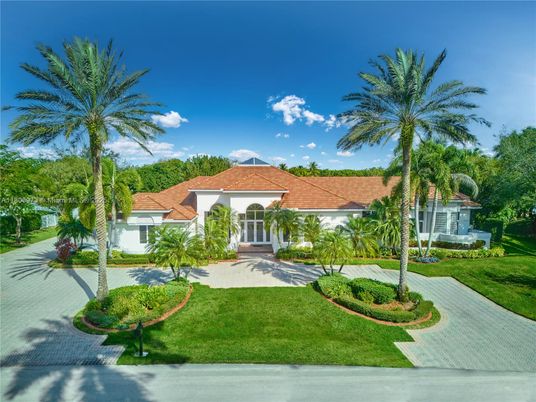 Backyard, Exterior, Facade, Mediterranean