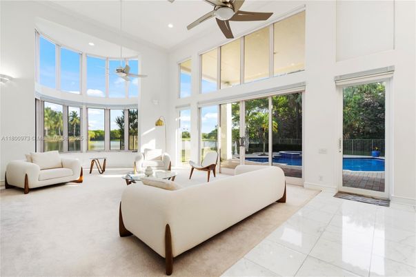 Interior, Living room, Recessed Lighting, Sun Room