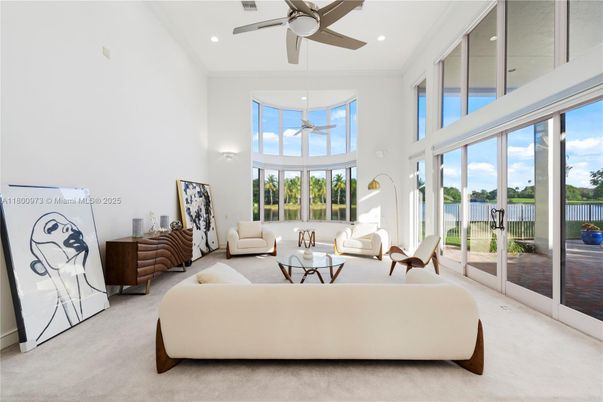 Interior, Living room, Recessed Lighting, Sun Room