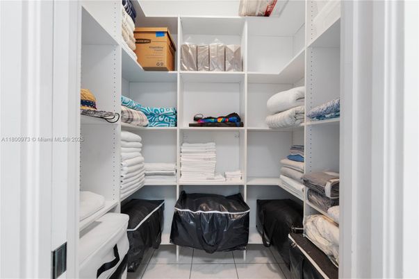 Interior, Walk-in Closets