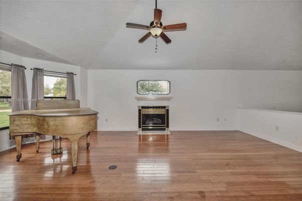 Fireplace, Interior, Piano, Wood Texture Flooring
