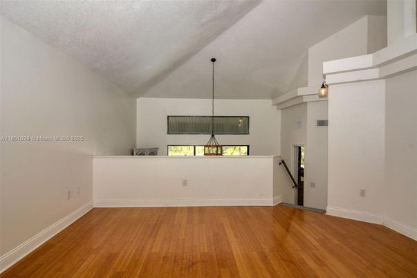 Empty room, Interior, Pendant Lights, Wood Texture Flooring