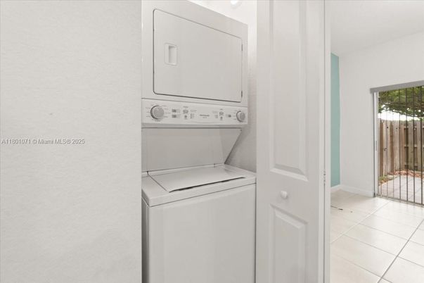 Interior, Utility Closets, Washer