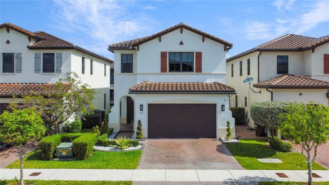Attached, Exterior, Facade, Spanish Mediterranean