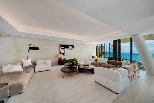 Interior, Living room, Water