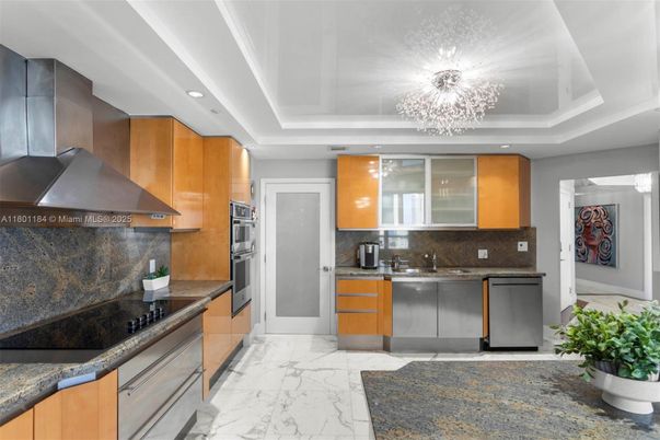 Chandelier, Interior, Kitchen, Marble, Recessed Lighting, Stainless Steel Appliances