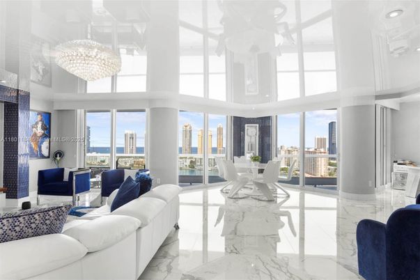 Chandelier, Dining room, Interior, Living room, Marble