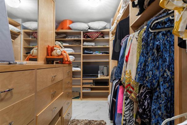 Interior, Marble, Walk-in Closets