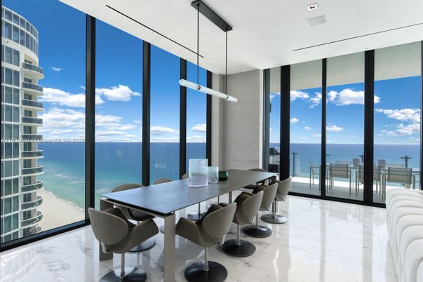 Dining room, Interior, Pendant Lights, Water