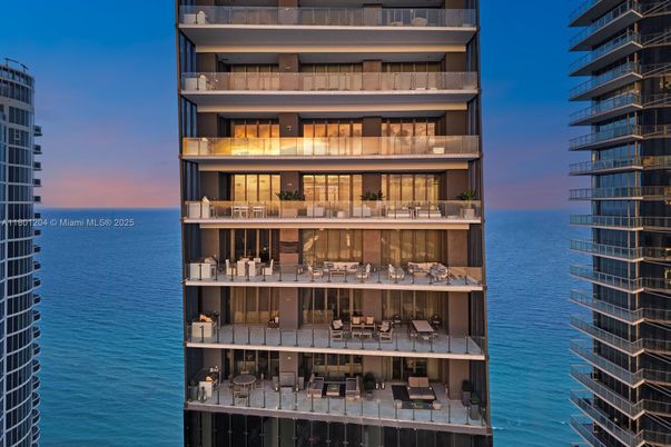 Water, Interior, Other, Skyline