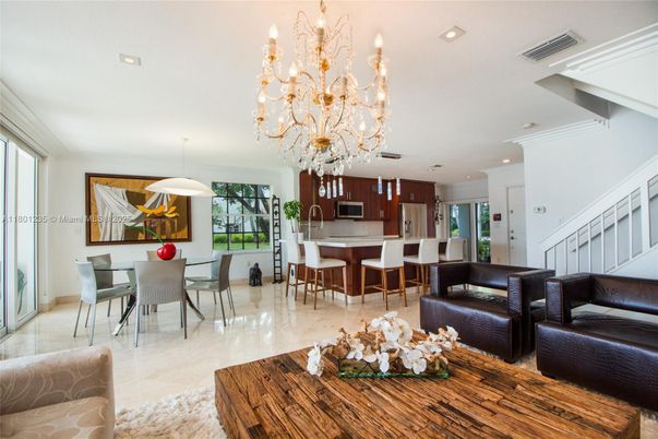 Chandelier, Dining room, Interior, Kitchen, Living room, Pendant Lights, Recessed Lighting