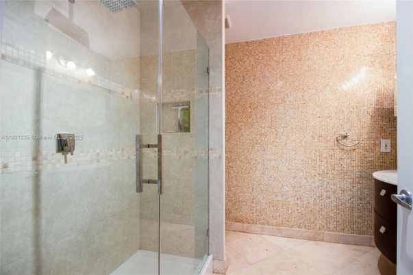 Bathroom, Glass Shower, Interior