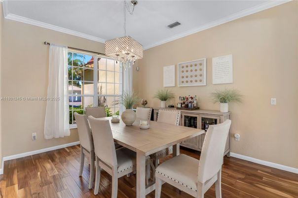 Chandelier, Dining room, Interior, Pendant Lights, Wood Texture Flooring