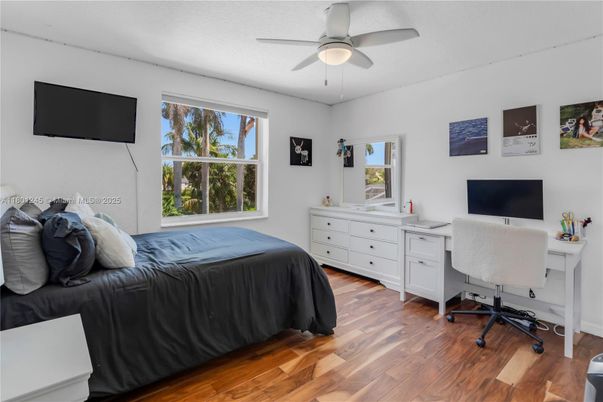 Bedroom, Home Office, Interior, Wood Texture Flooring