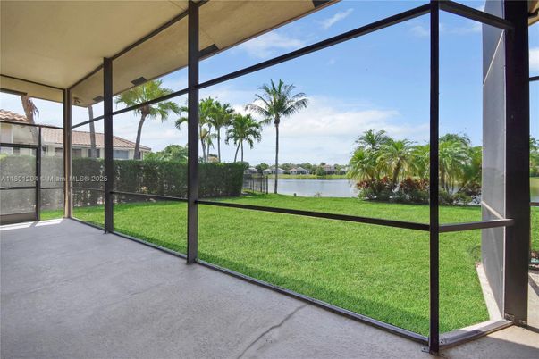 Interior, Sun Room, Water