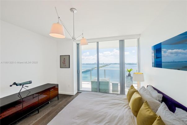 Bedroom, Interior, Pendant Lights, Water, Wood Texture Flooring