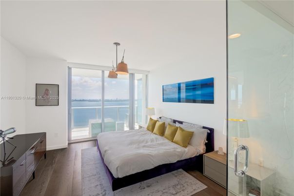 Bedroom, Interior, Pendant Lights, Water, Wood Texture Flooring