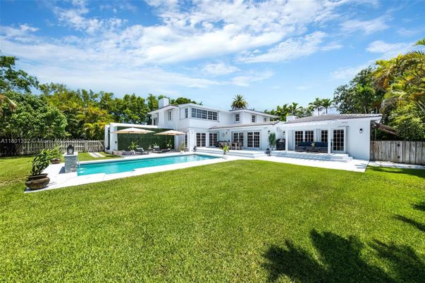Backyard, Exterior, Pool