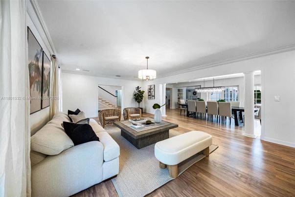 Chandelier, Dining room, Interior, Living room, Pendant Lights, Recessed Lighting, Wood Texture Flooring