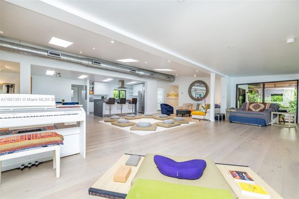 Interior, Living room, Piano, Recessed Lighting, Wood Texture Flooring