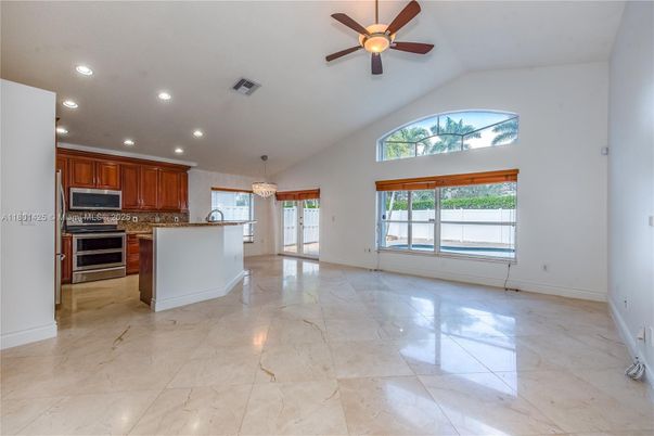Chandelier, Interior, Kitchen, Recessed Lighting, Stainless Steel Appliances