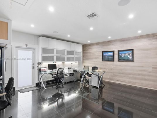 Home Office, Interior, Recessed Lighting, Wooden Walls