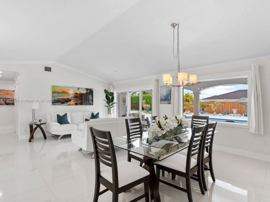 Chandelier, Dining room, Interior, Living room