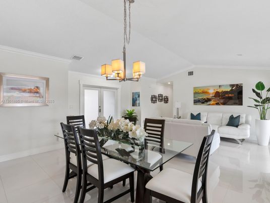Chandelier, Dining room, Interior, Living room