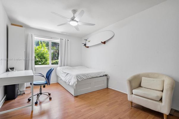 Bedroom, Home Office, Interior, Wood Texture Flooring