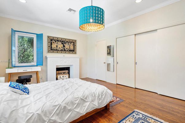 Bedroom, Fireplace, Interior, Recessed Lighting, Wood Texture Flooring
