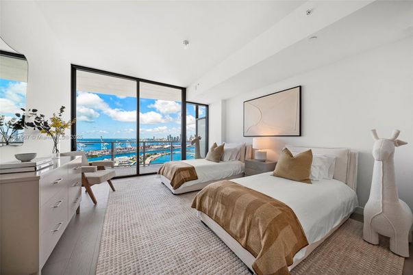 Bedroom, Interior, Water, Wood Texture Flooring