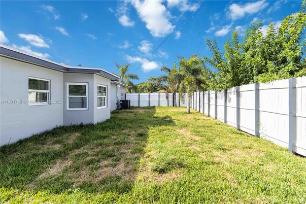 Backyard, Exterior