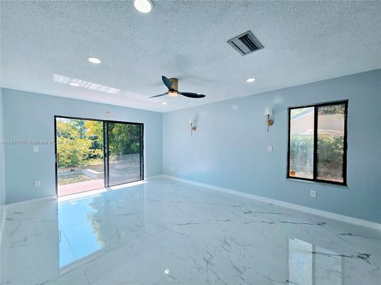 Empty room, Interior, Marble, Recessed Lighting