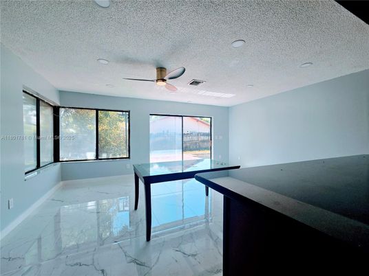 Empty room, Interior, Marble, Recessed Lighting