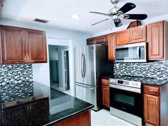 Interior, Kitchen, Marble, Recessed Lighting, Stainless Steel Appliances
