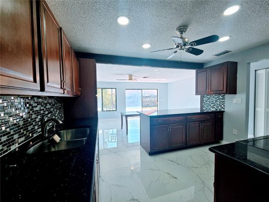 Interior, Kitchen, Marble, Recessed Lighting