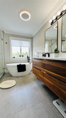 Bathroom, Dual Sink Vanities, Free Standing Baths, Glass Shower, Interior, Recessed Lighting