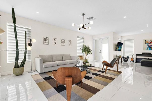 Interior, Living room, Pendant Lights, Recessed Lighting