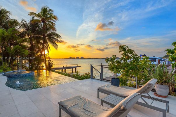 Exterior, Pool, Water