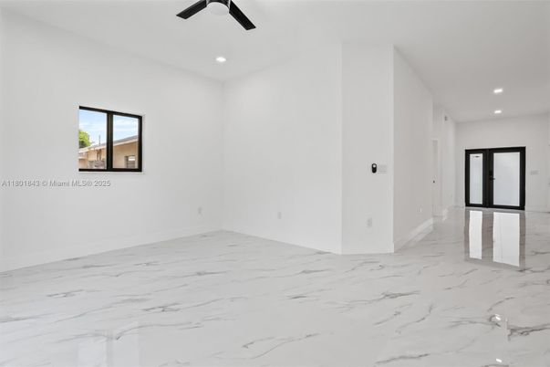 Empty room, Interior, Marble, Recessed Lighting