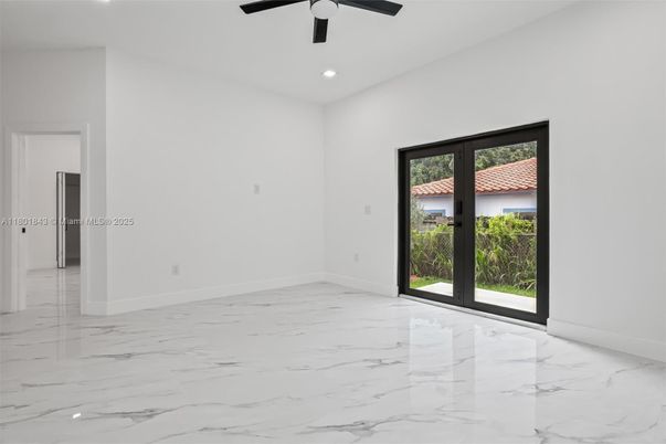 Empty room, Interior, Marble, Recessed Lighting