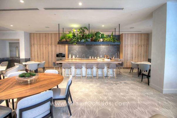 Dining room, Interior, Kitchen, Recessed Lighting, Stainless Steel Appliances