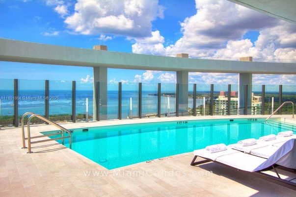 Exterior, Pool, Water