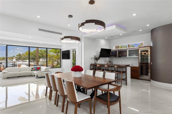 Dining room, Interior, Living room, Marble, Pendant Lights, Recessed Lighting, Water