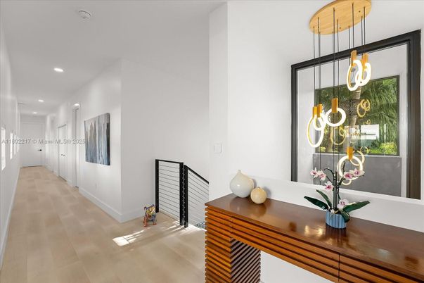 Interior, Pendant Lights, Recessed Lighting, Wood Texture Flooring