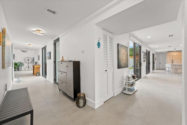 Interior, Recessed Lighting