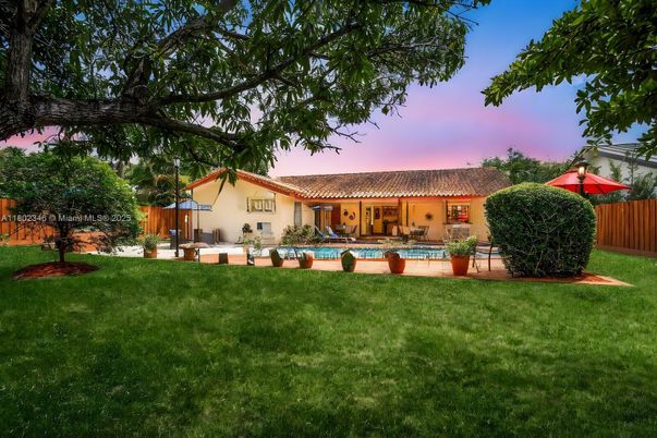 Backyard, Exterior, Pool